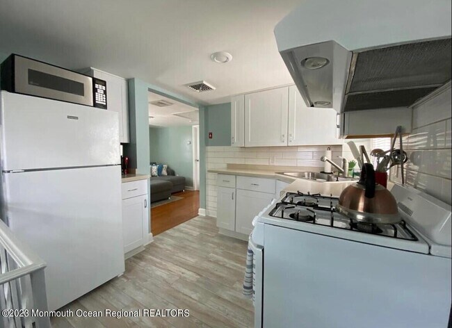 Foto del edificio - 222 Norwood Ln