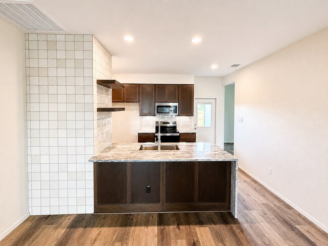 Building Photo - AVAILABLE NOW; APPLY TODAY ON OUR WEBSITE!!!