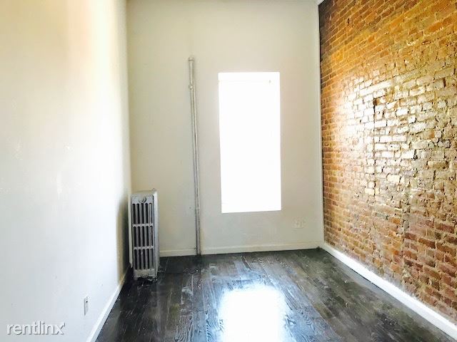 Building Photo - 214 Van Buren St