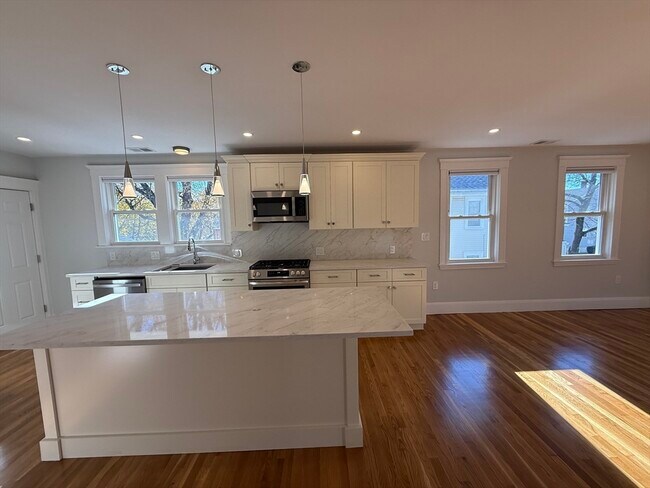 Foto del edificio - 79 Hovey St