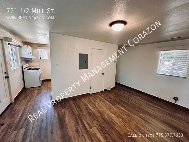 Foto del edificio - 721 1/2 Mill St.-