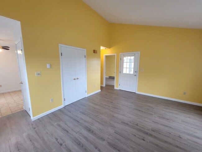 Foto del edificio - 96 Valley Dr