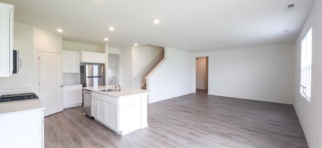 Building Photo - 7828 W 105th Pl