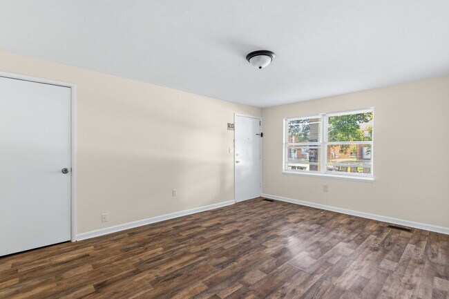 Building Photo - 1707 Valley Forge Way
