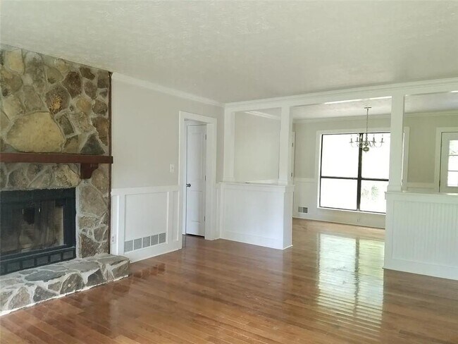 Foto del edificio - 488 Carillon Ct