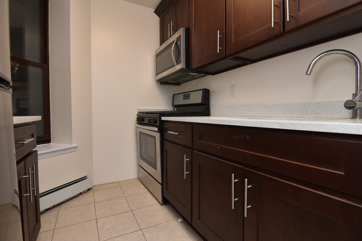 Primary Photo - 278 W 115th St