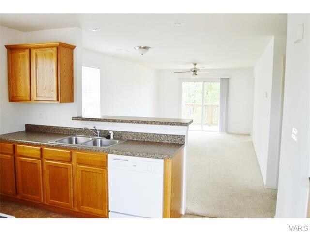 Building Photo - Texas Rd 4 Plex