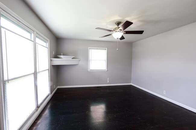 Building Photo - Updated 3 bedroom house with lots of extras!