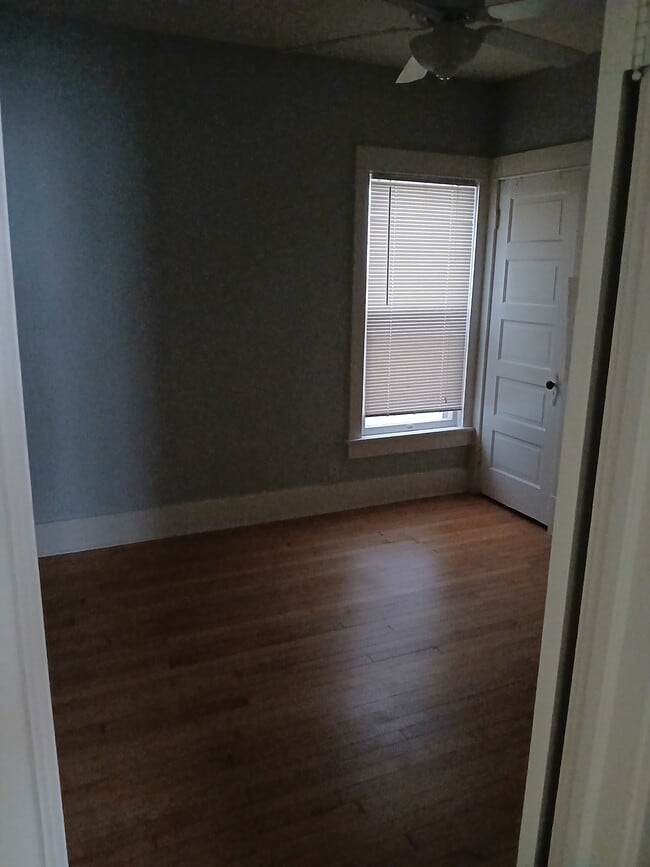 Foto del edificio - 2906 S Logan Ave