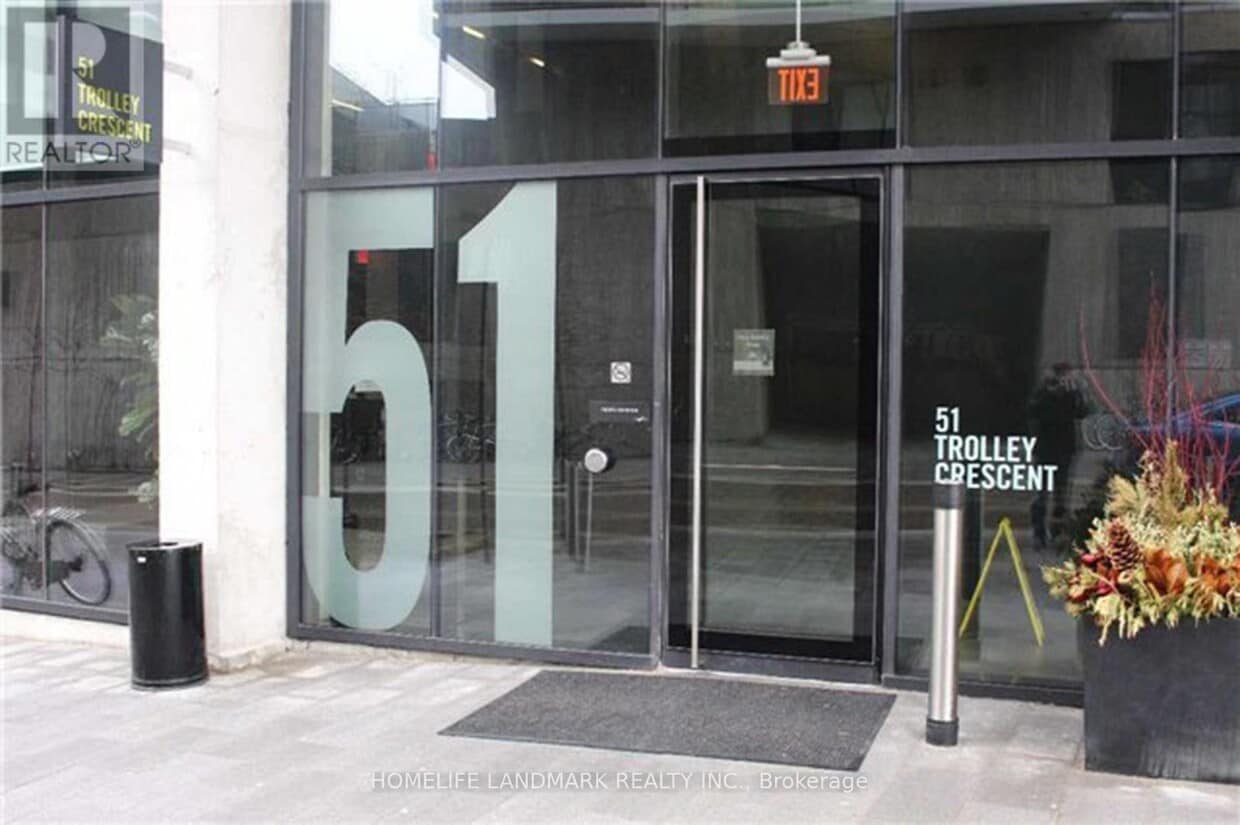 Primary Photo - 51 Trolley Cres