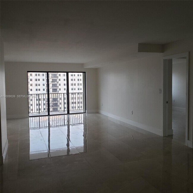 Foto del edificio - 1201 S Ocean Dr