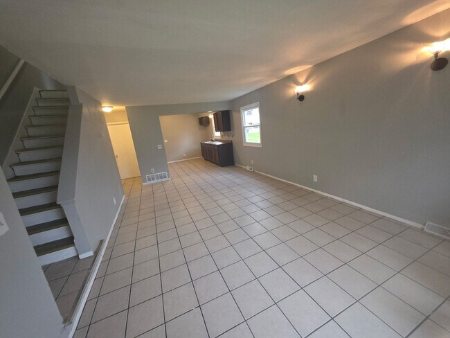 Foto del edificio - 6467-6469 N 106th St