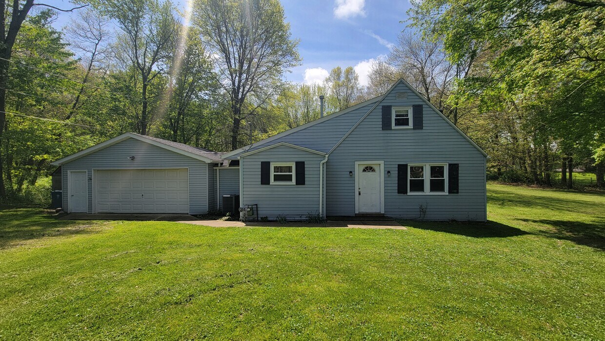 Foto principal - 2107 Plymouth Dr