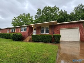 Building Photo - 3304 Caywood Dr NW