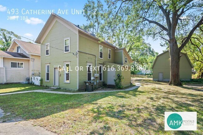 Building Photo - 493 Catherine Ave