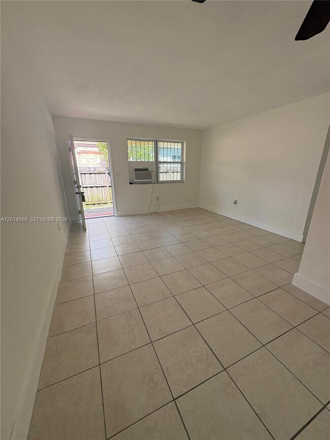 Foto del edificio - 1491 NW 56th St