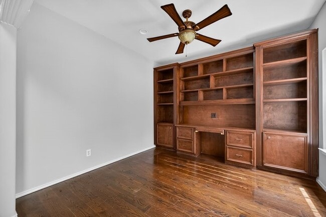 Building Photo - 2654 Royal Pl Ct