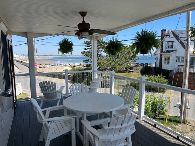 Building Photo - 2 1/2 Dumas Ave