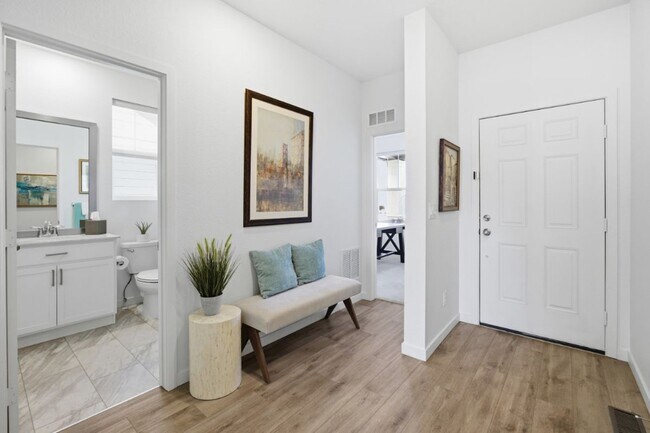 Foto del edificio - 930 Thinleaf Ln