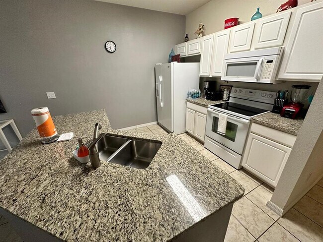 Foto del edificio - 4562 Ada Ln