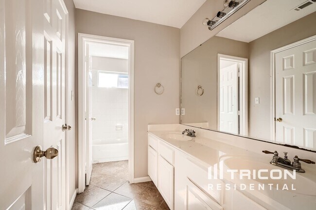 Foto del edificio - 2311 Daneswood Ct
