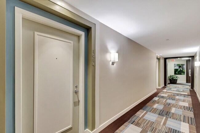 Photo - 550 Okeechobee Blvd Apartment