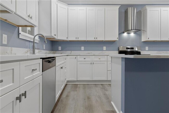 Foto del edificio - 325 Holderness St SW