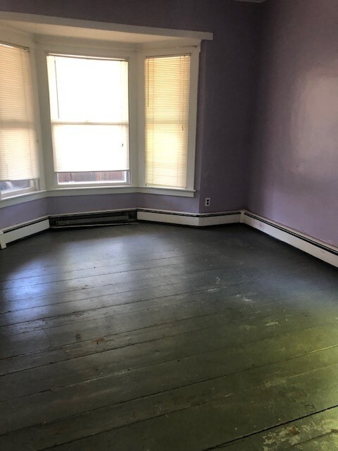 Building Photo - 169 Perham St