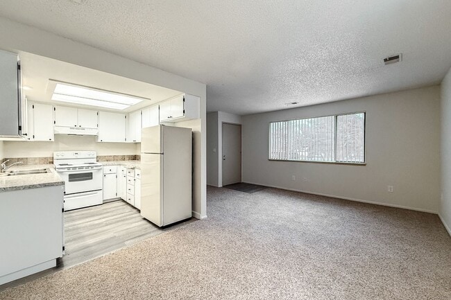 Interior Photo - Avalon Court Apartments