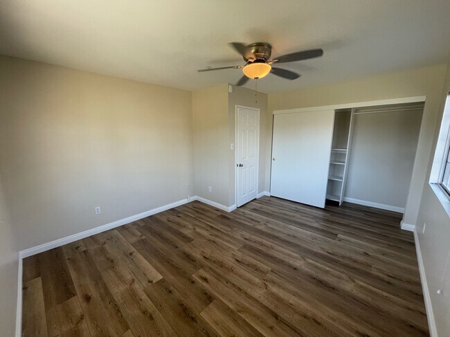 Habitación nro. 1 - 905 E Brockton Ave