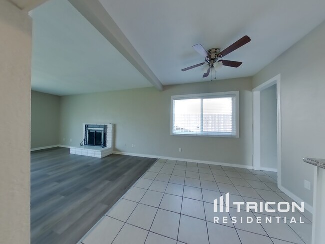 Foto del edificio - 25030 Gentian Avenue Moreno Valley CA