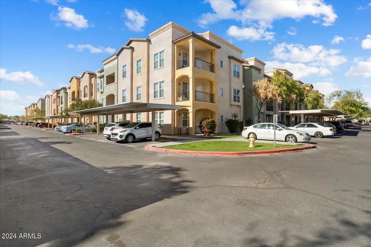 Foto principal - 14575 W Mountain View Blvd