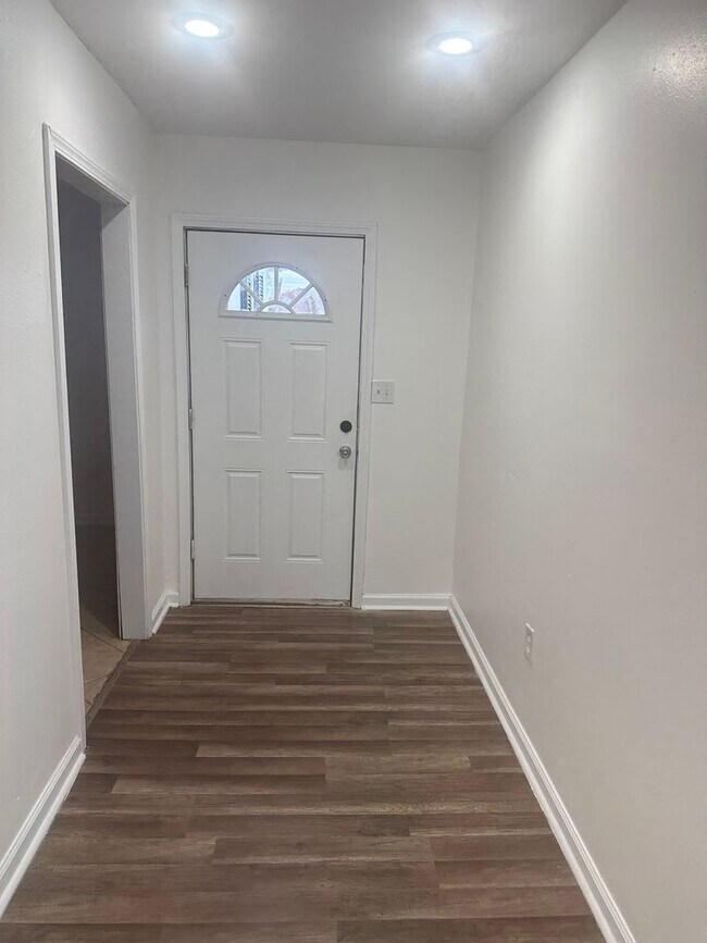 Foto del edificio - 4304 Pauger St