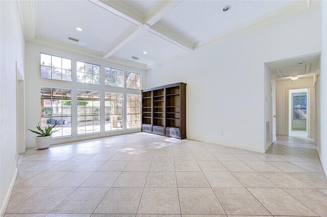 Building Photo - 14207 Heatherhill Pl