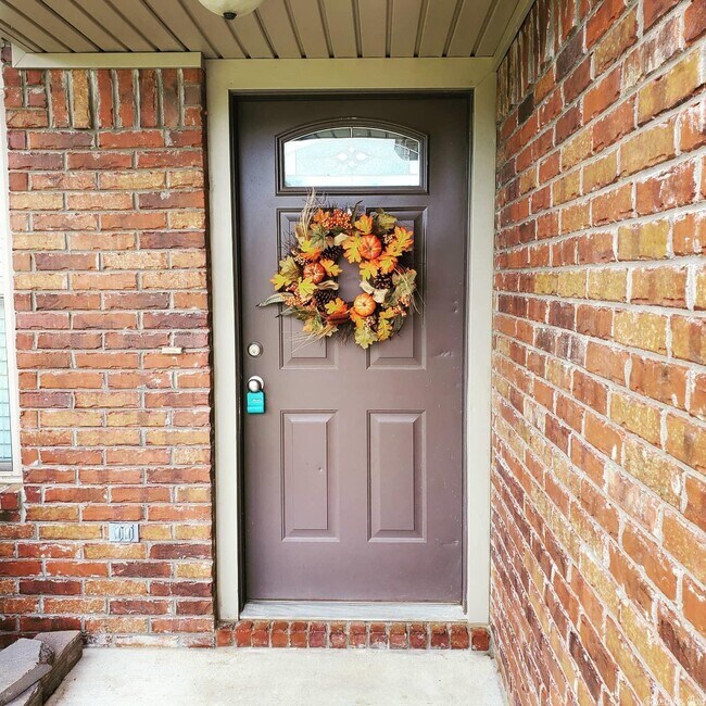 Foto del edificio - 1145 Meadows Edge Dr