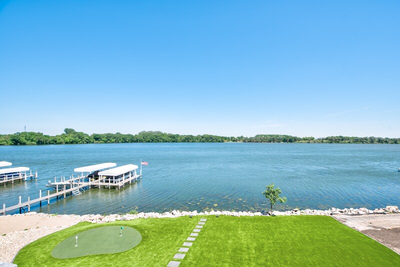 Foto principal - 172 W Bay Rd