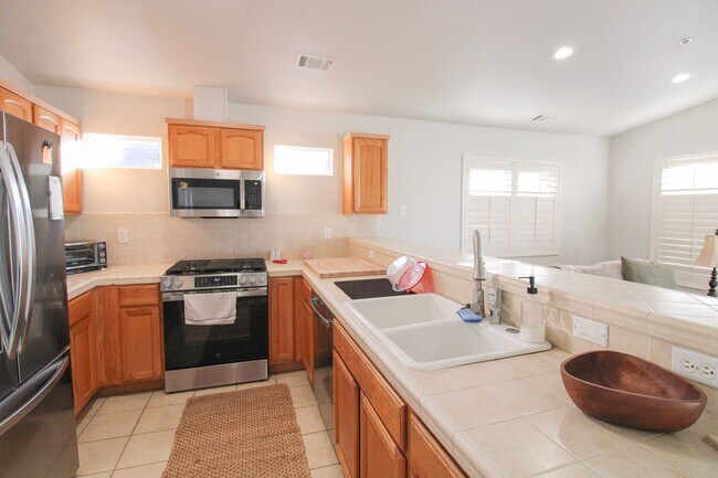 Foto del edificio - 4-Bedroom House Near the Dunes in Grover Beach