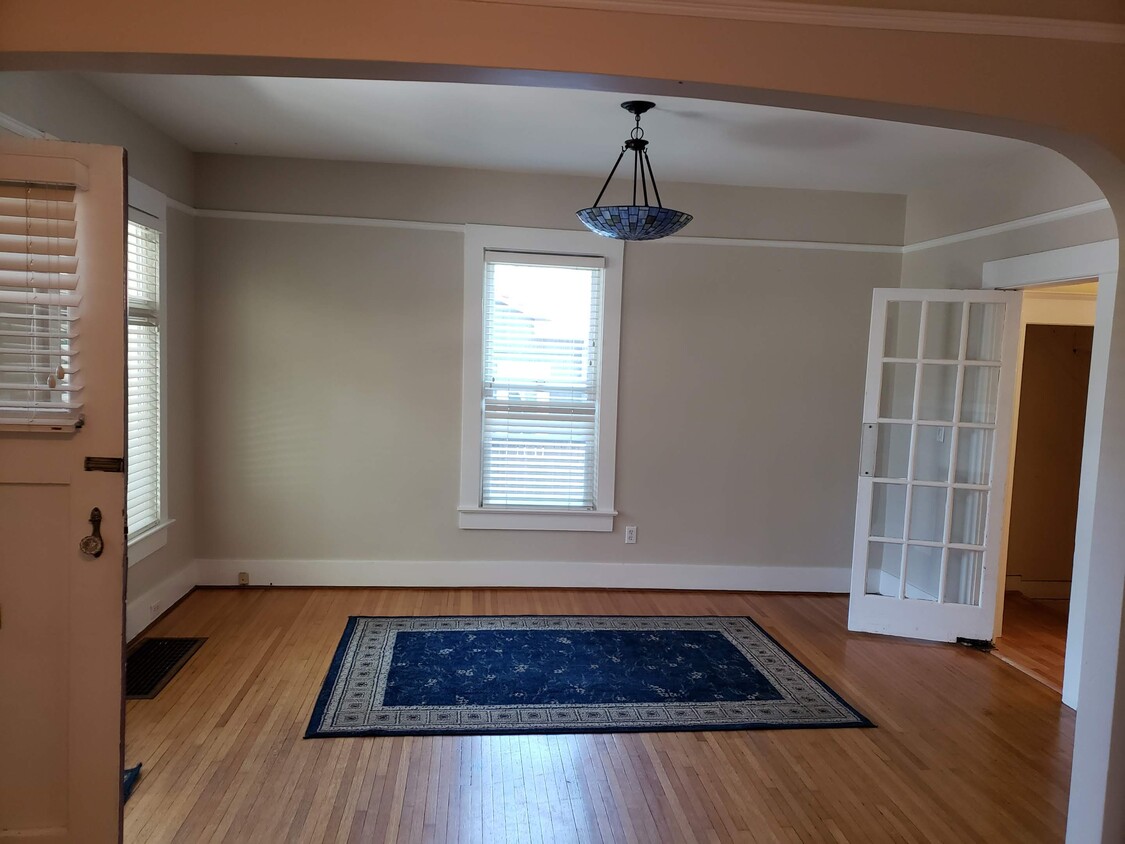 Dining Room - 4125 SE Gladstone st