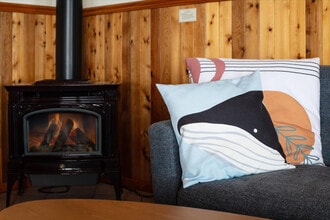 Building Photo - 3159 Saratoga Rd