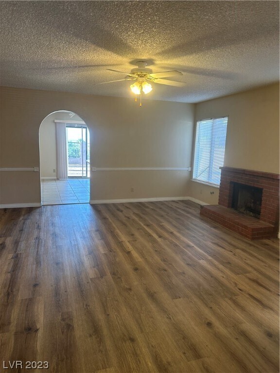 Building Photo - 1719 Duarte Dr