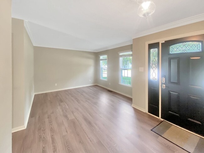 Building Photo - Spacious 4 Bedroom Home in Pebble Creek!