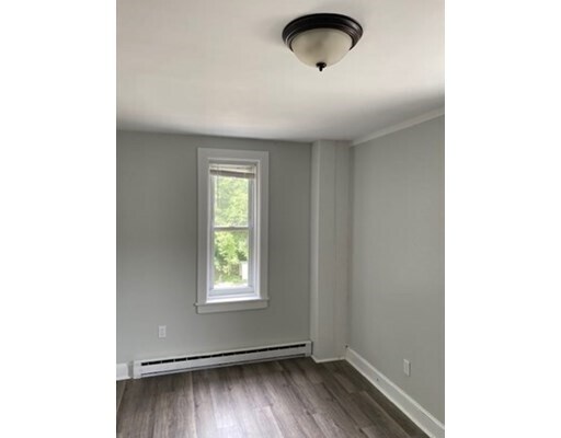 Building Photo - 30 Alpine Pl