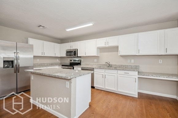 Building Photo - NOW AVAILABLE! - 9324 W Highland Ave, Phoe...