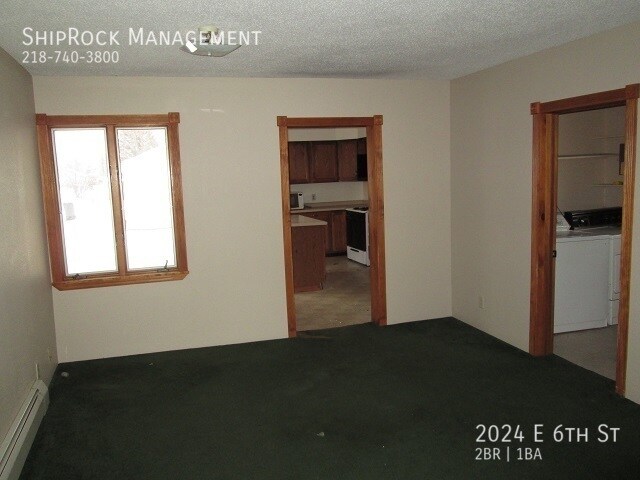 Building Photo - 2024 E 6th St