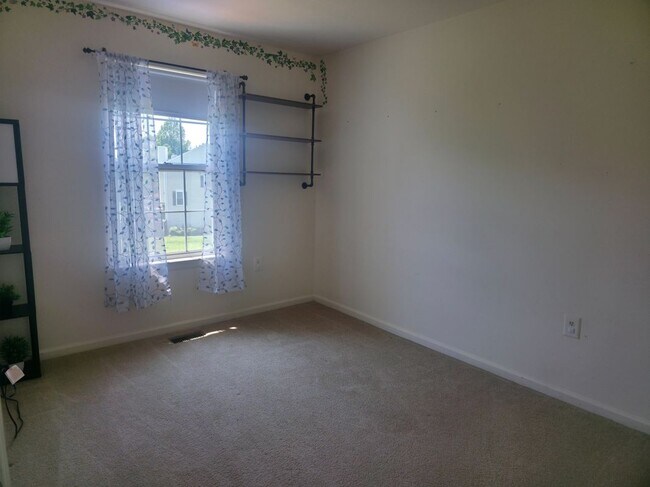Foto del edificio - 1227 Rockland Ct