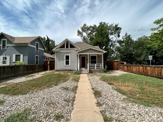 Foto del edificio - Corner-Lot Bungalow Close to Old Town Fort Collins!