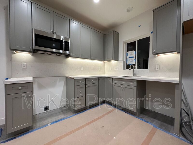 Foto principal - 6174 Dorothy Dr