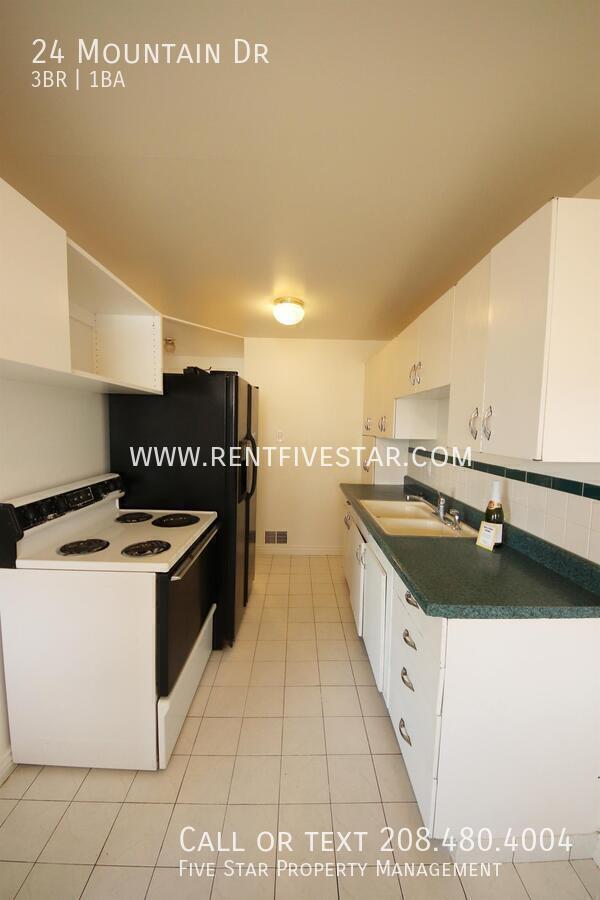 Foto del edificio - 24 Mountain Dr