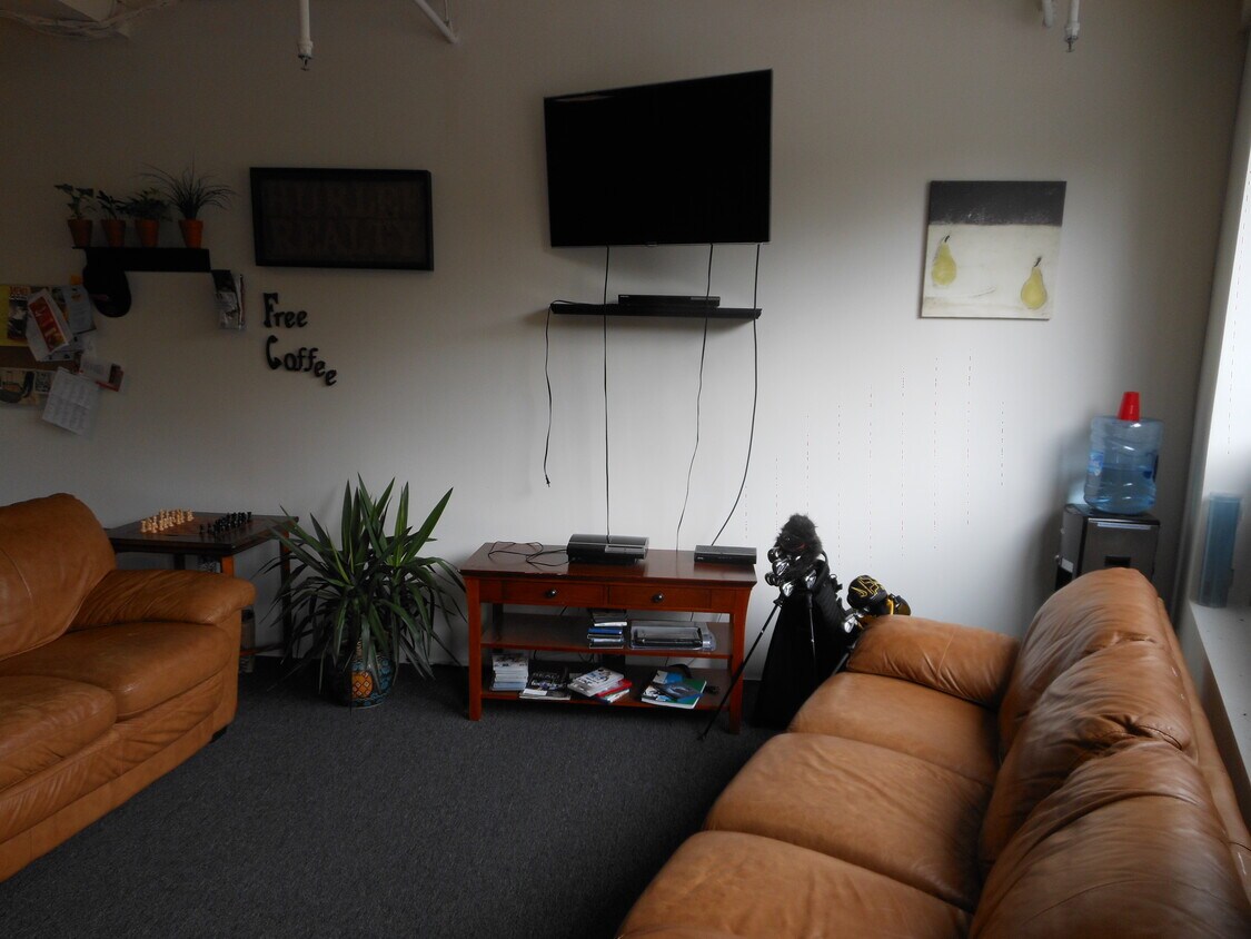 3 ALAN Ter Unit 2, Journal Square, NJ 07306 Apartments in Journal