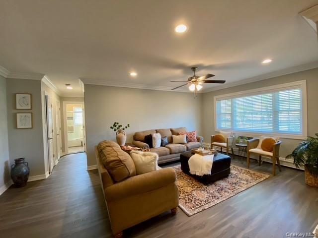 Foto del edificio - 305 Robinson Ave